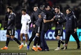 噩梦与美梦的交织，构成色彩绚丽的风格｜《卡牌迷境》将于11月1日正式上架Steam